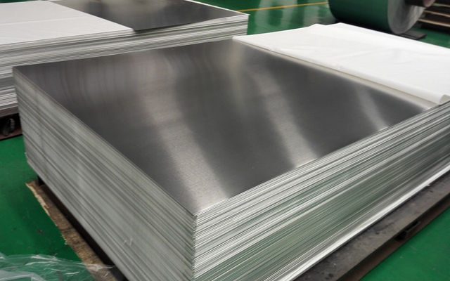 5052铝板流动性趋缓 镜面铝板外表的镀膜