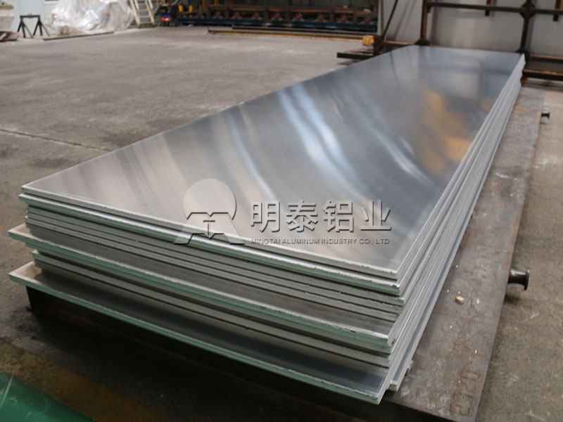 屏风雕刻用8个厚5m52铝板出厂加工费一吨多少钱