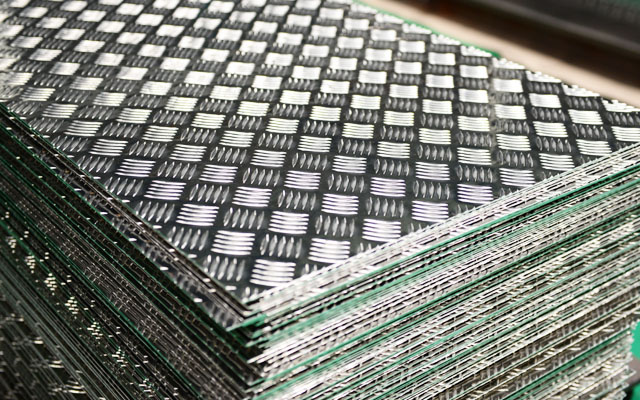 铝板厂家：5052花纹铝板用途知多少？