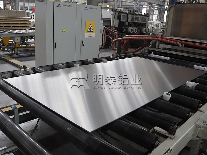 6061铝板：工业结构件精密加工专用铝材